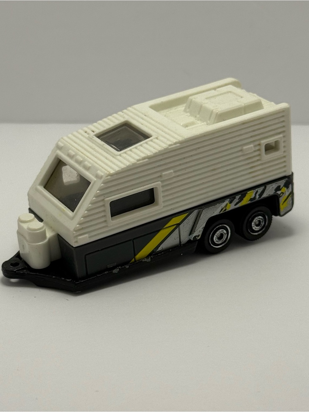 Matchbox 2007 Travel Trailer MB868 Toy (TC07)